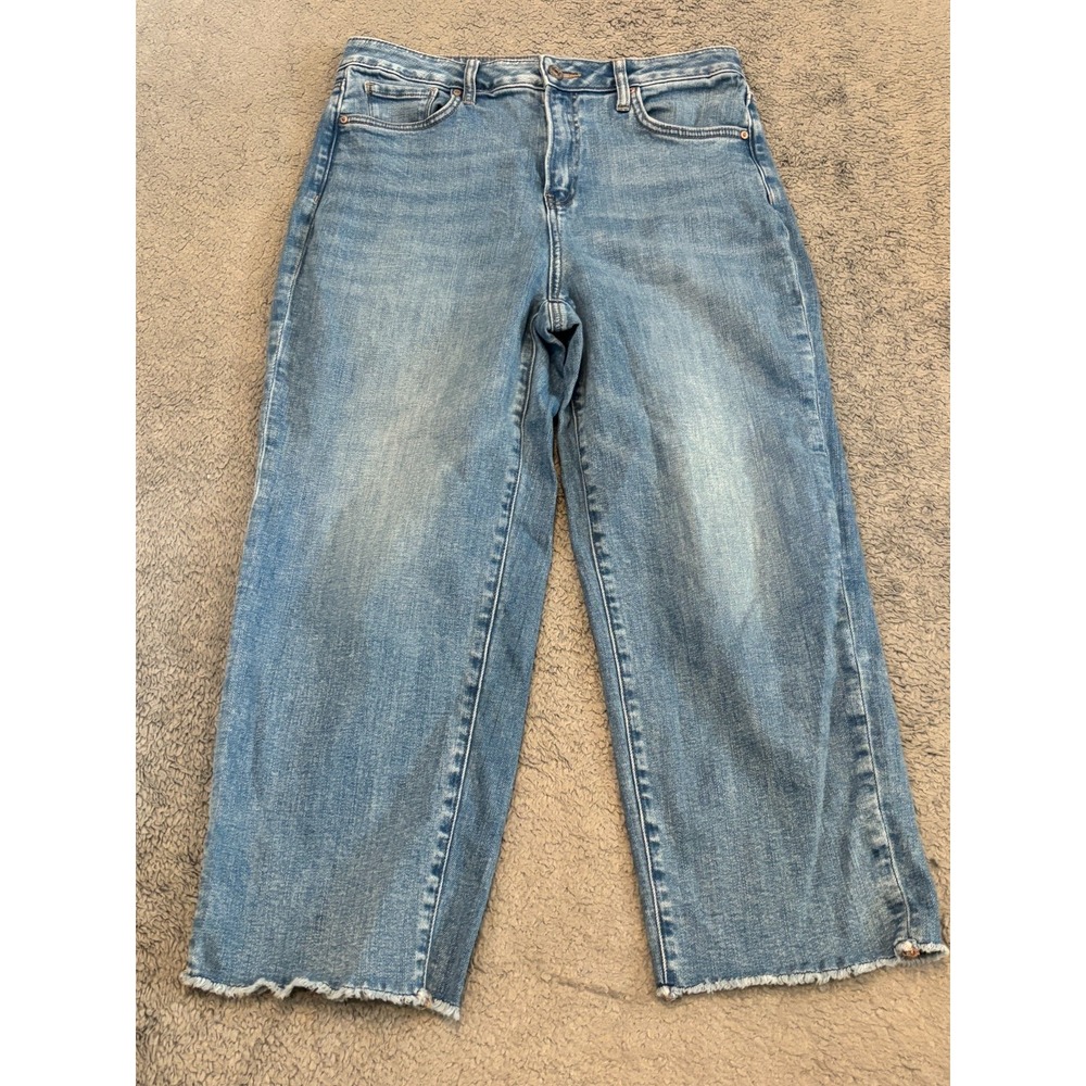 Chico's High Rise Straight Leg Crop Jeans Blue Denim Size 1R 8 Stretch Raw Hem